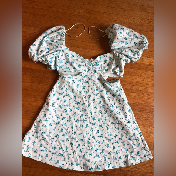 Zara Dresses & Skirts - ZARA Puff Sleeve Cut Out Mini Dress